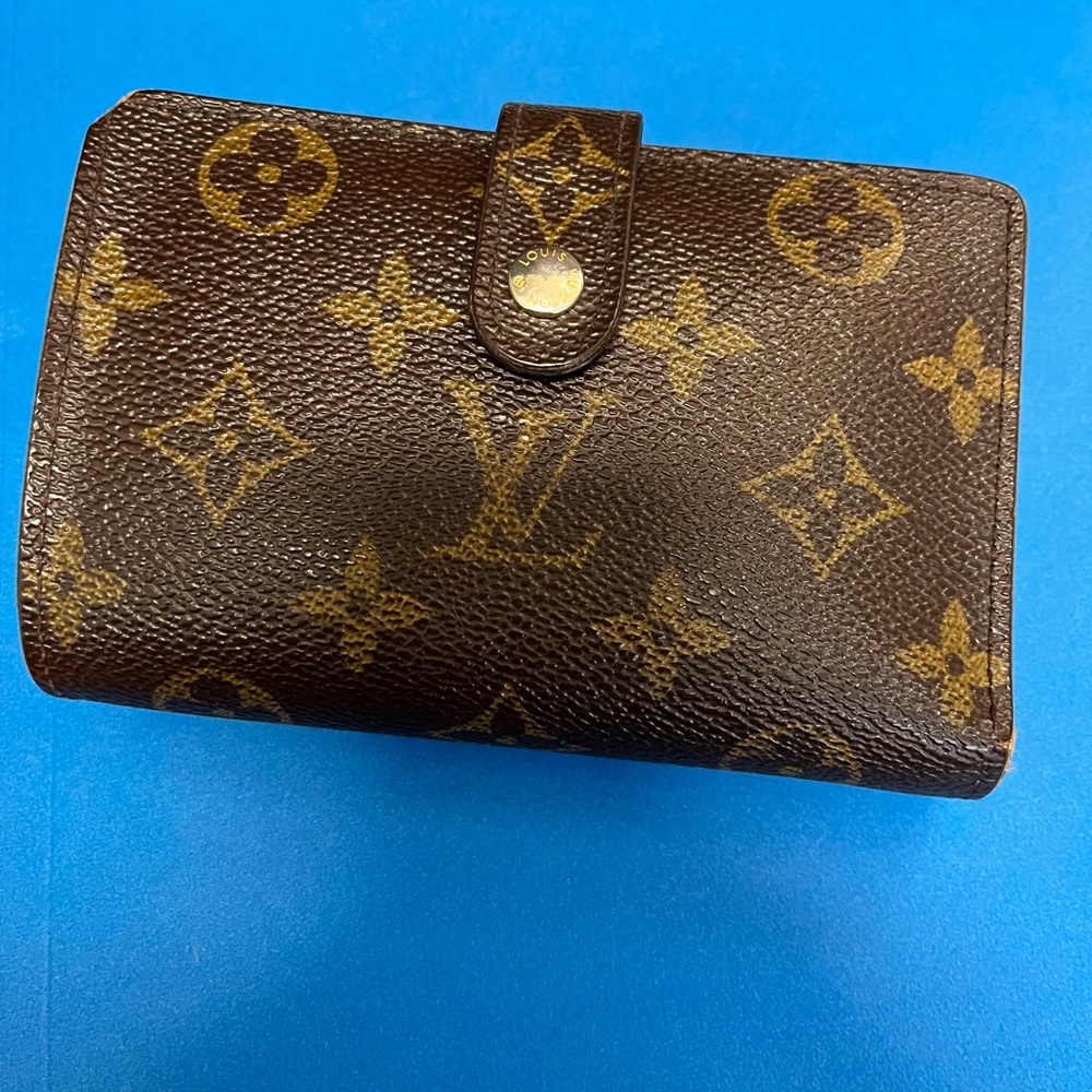 Authentic Louis Vuitton Monogram Compact Wallet